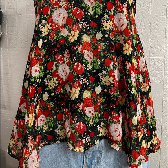 medium blouse - Picture 6 of 9